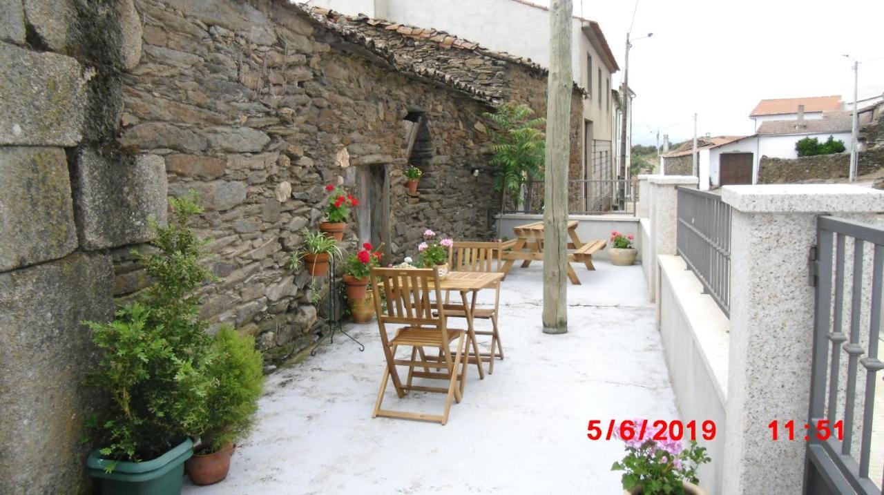 Casa Do Regedor Guest House Palacoulo Exterior foto